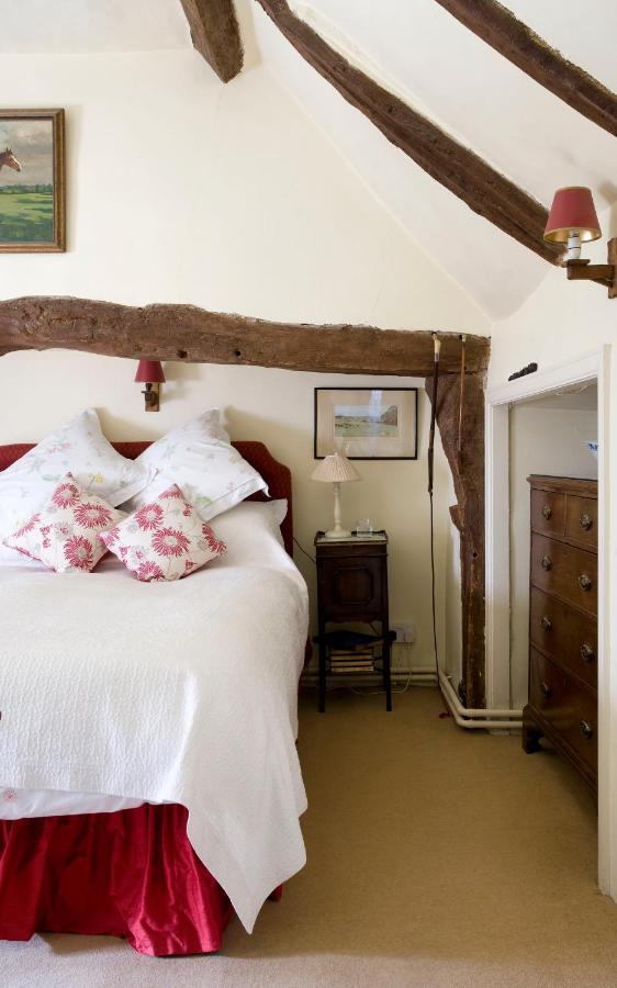 The Old Manor House Bed & Breakfast Halford  Екстериор снимка