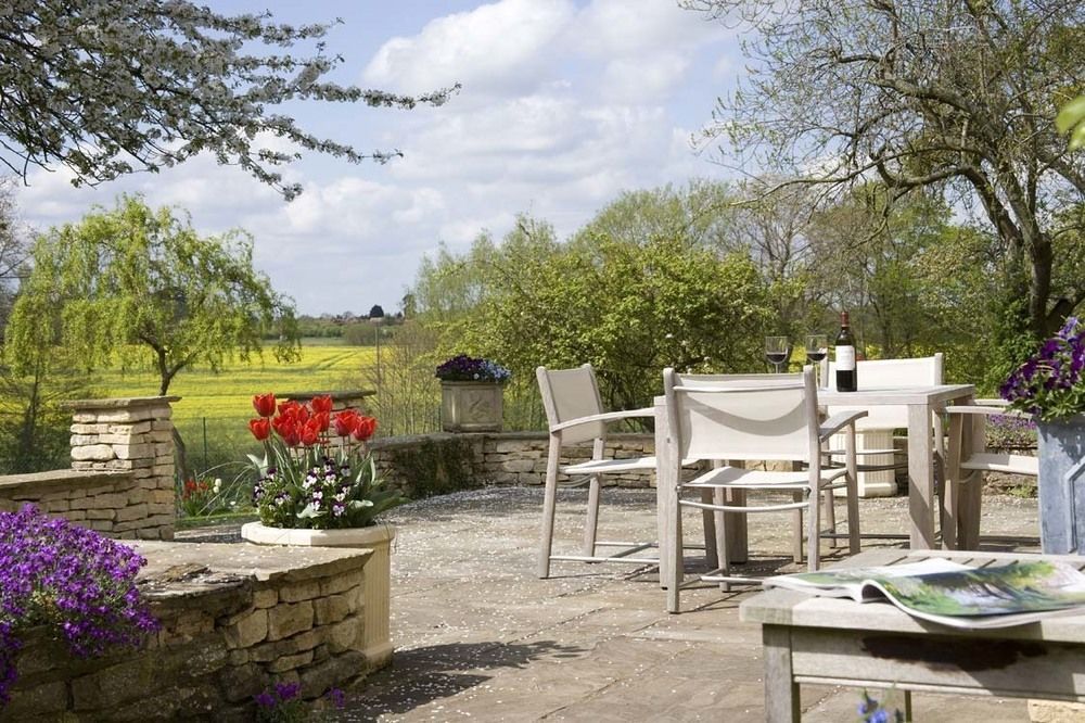 The Old Manor House Bed & Breakfast Halford  Екстериор снимка